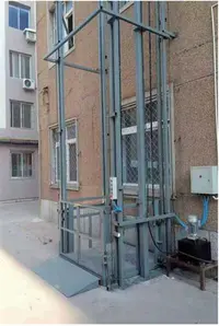 導軌式(shi)升降機