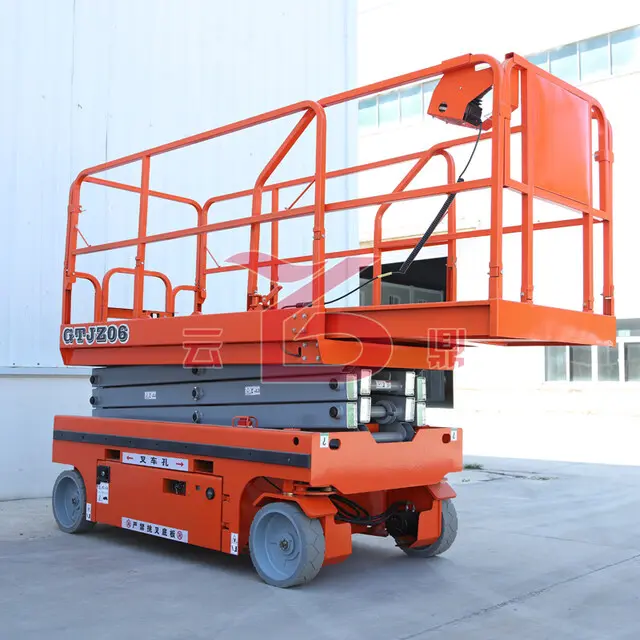 自(zi)行走升(sheng)降機