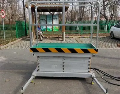 便攜(xie)式鋁(lü)合金(jin)升降(jiang)平台(tai)