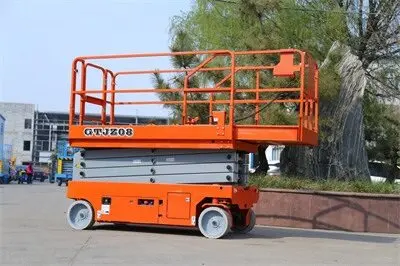 全自行(hang)走升降平(ping)台