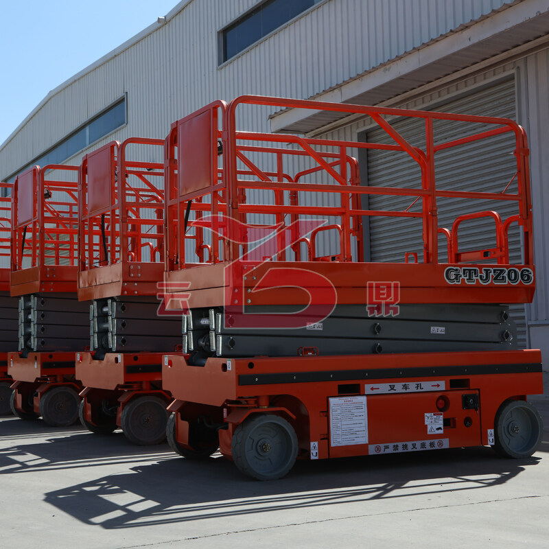 自(zi)行走升(sheng)降機32