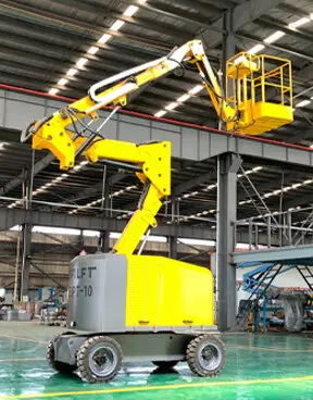 自行(hang)曲臂式升(sheng)降平台